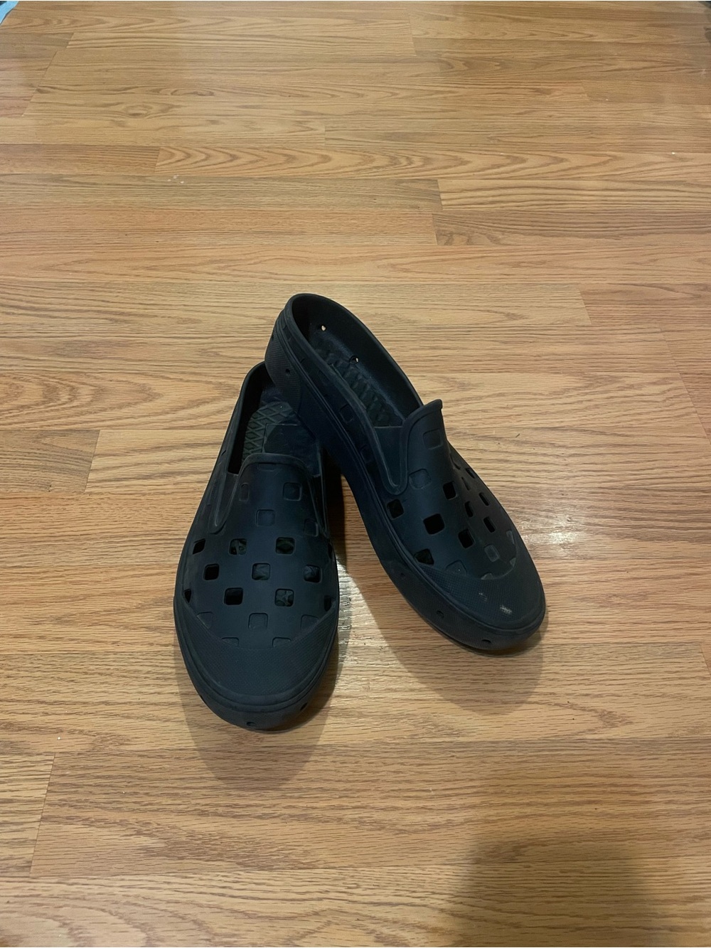 Womem's Vans Slip-On Ventilated Casual Shoes - Black